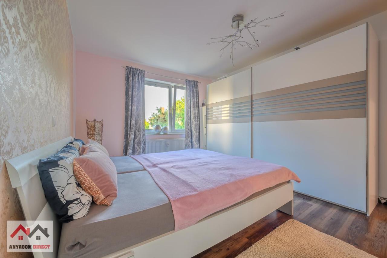 Anyroomdirect Private Apartments Near Hannover Exhibition Room Agency Extérieur photo