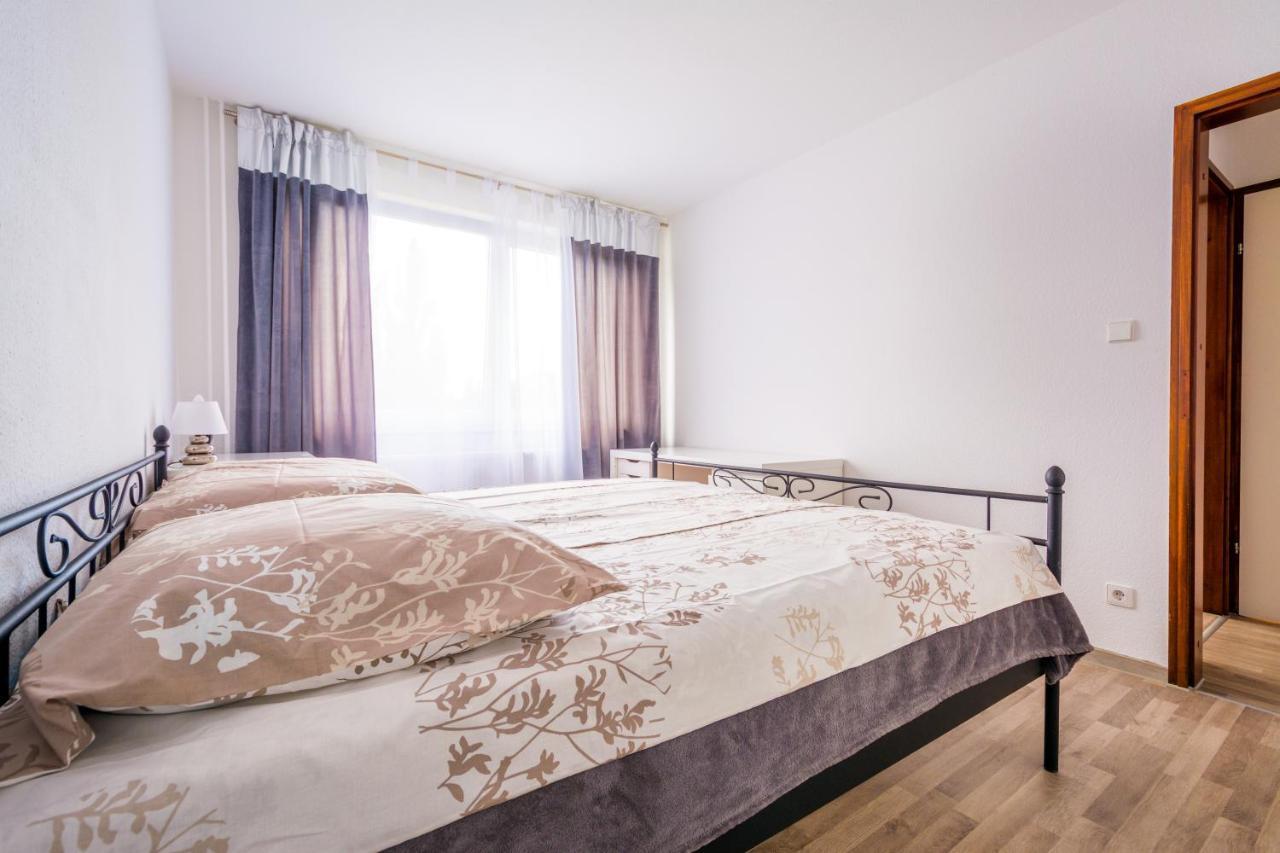 Anyroomdirect Private Apartments Near Hannover Exhibition Room Agency Extérieur photo
