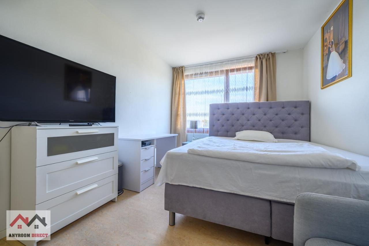 Anyroomdirect Private Apartments Near Hannover Exhibition Room Agency Extérieur photo